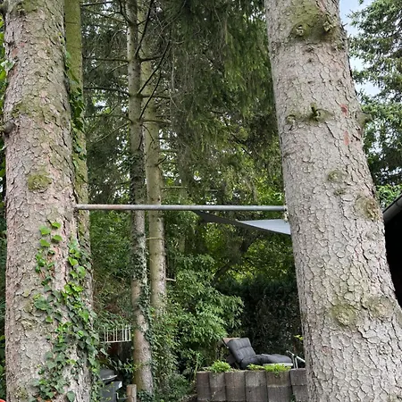 Fußball-hochburg! Gartenparadies Für Campen/zelten Stuttgart