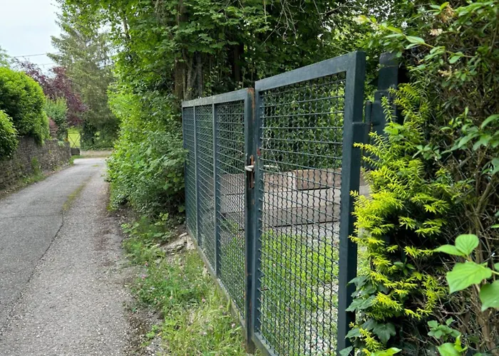 Fussball-hochburg! Gartenparadies Fuer Campen/zelten *