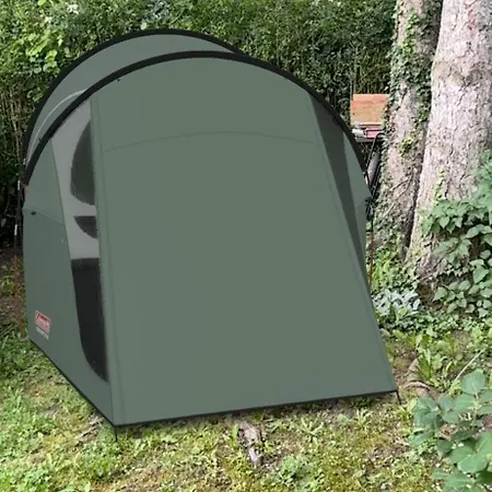 Fussball-hochburg! Gartenparadies Fuer Campen/zelten シュトゥットガルト
